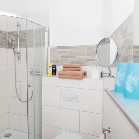 Gaestehaus La Mula トライス・カーデン