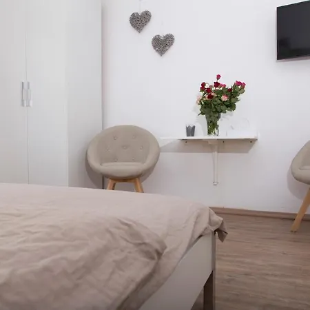 Konukevi Gaestehaus La Mula 3*