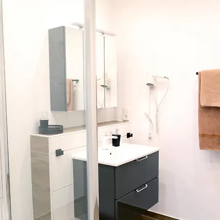 Gaestehaus La Mula 3*